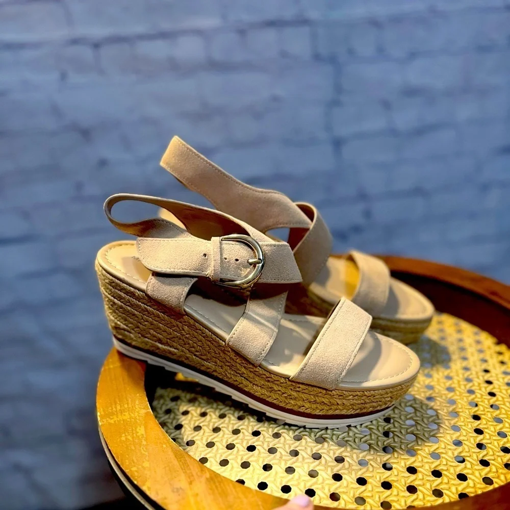 NWOT Marc Fisher Tallia leather espadrille wedge sandals size 9